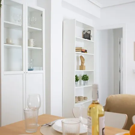 Апартаменты Singularstays Campanar *